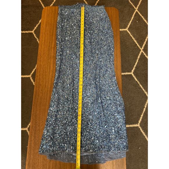 Mac Duggal Puff Shoulder Long Sleeve Sequined Surplice Gown In French Blue Sz 6 - Picture 10 of 11